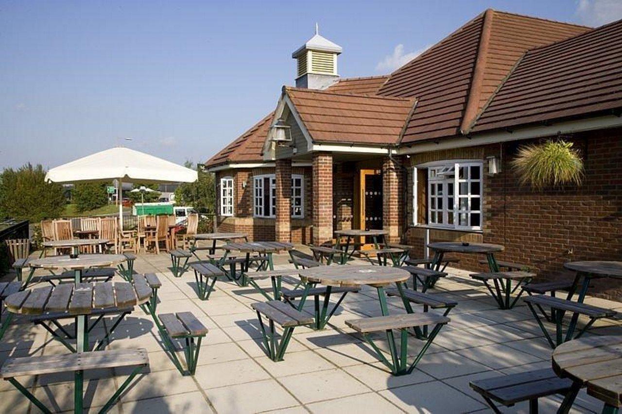 Premier Inn Colchester Exterior foto